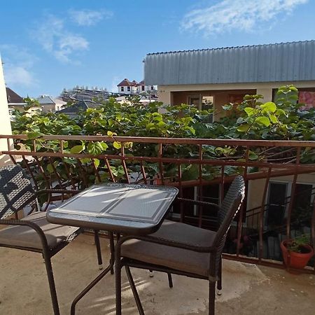 Samira Hotel Gagra Buitenkant foto