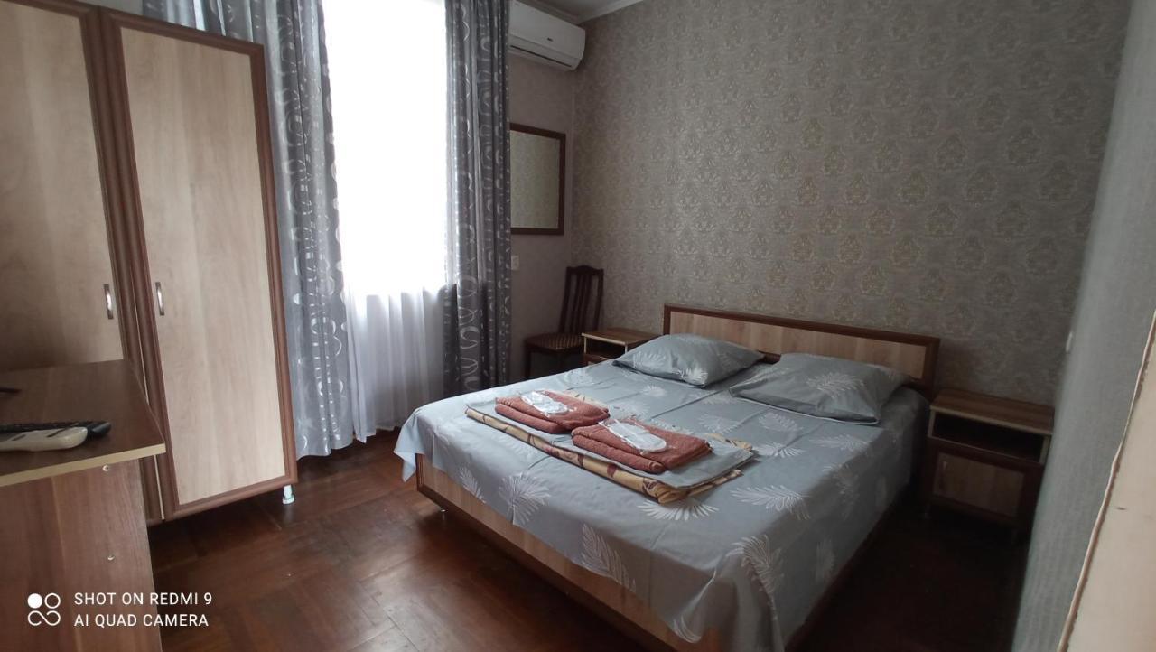 Samira Hotel Gagra Buitenkant foto