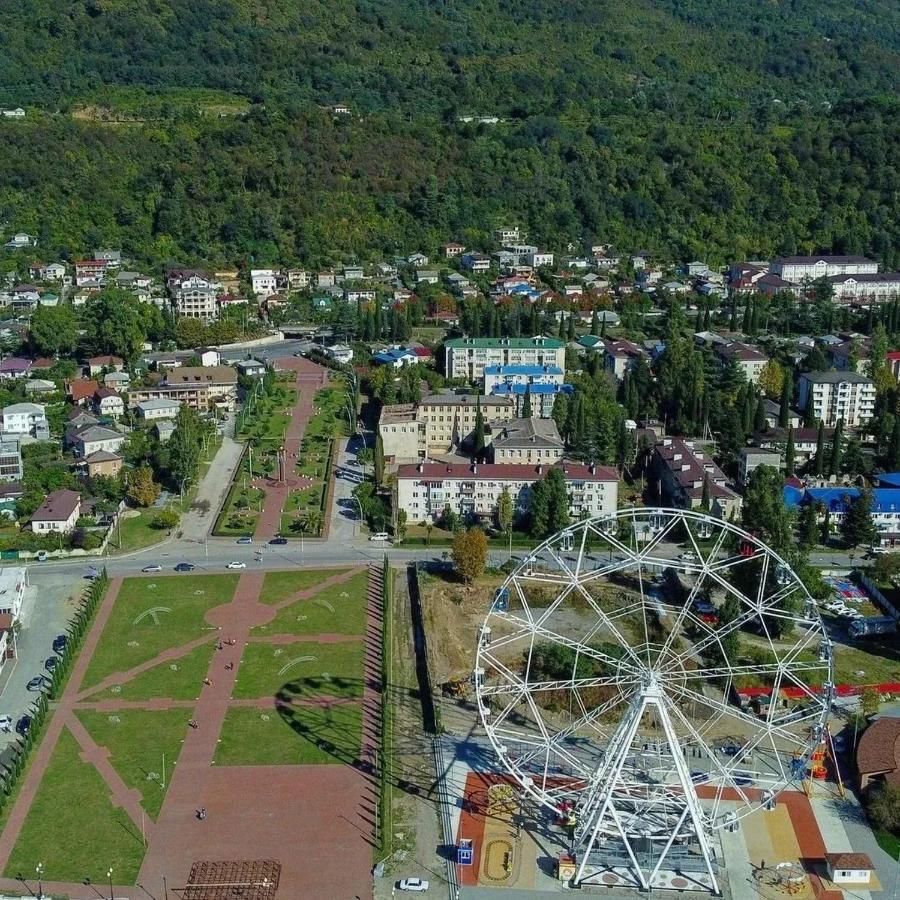 Samira Hotel Gagra Buitenkant foto