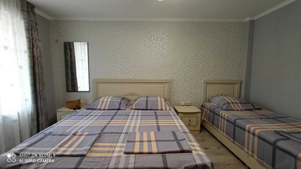 Samira Hotel Gagra Buitenkant foto