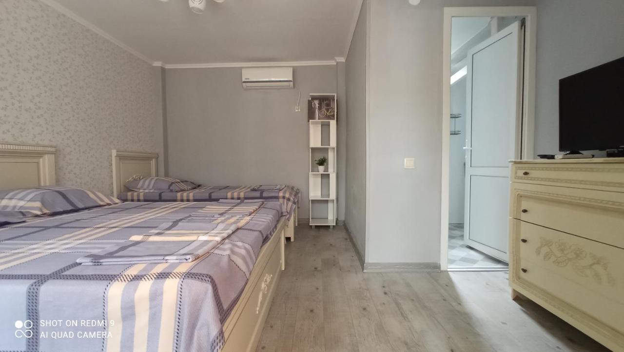 Samira Hotel Gagra Buitenkant foto