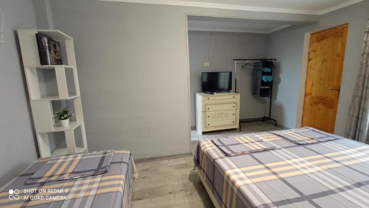 Samira Hotel Gagra Buitenkant foto