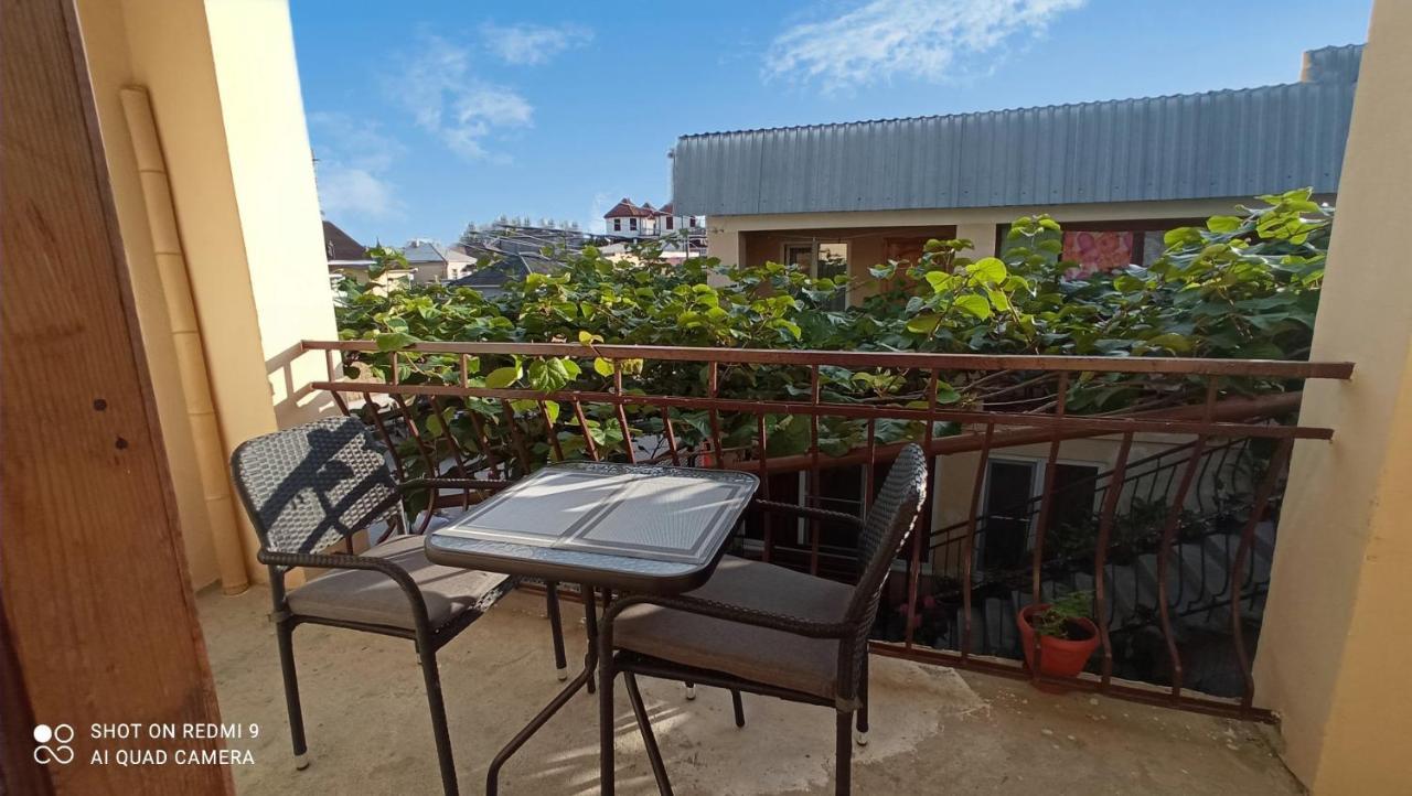 Samira Hotel Gagra Buitenkant foto